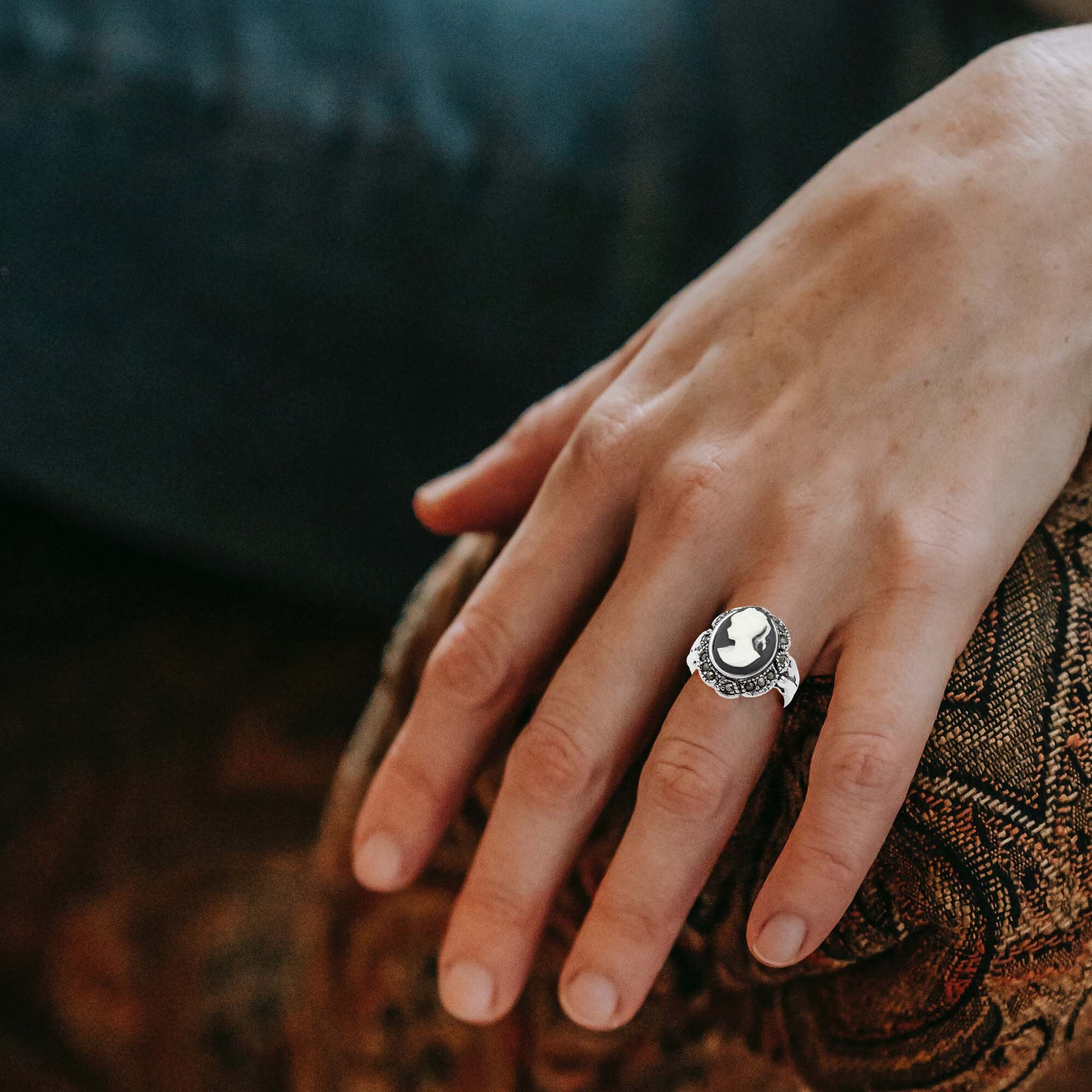 Vintage Ring 18k White Gold Plated White on Coral Cameo Ring