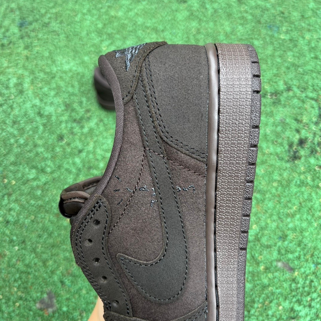 12 Pair - Air Jordan 1 Low OG "Travis Scott - Velvet Brown"