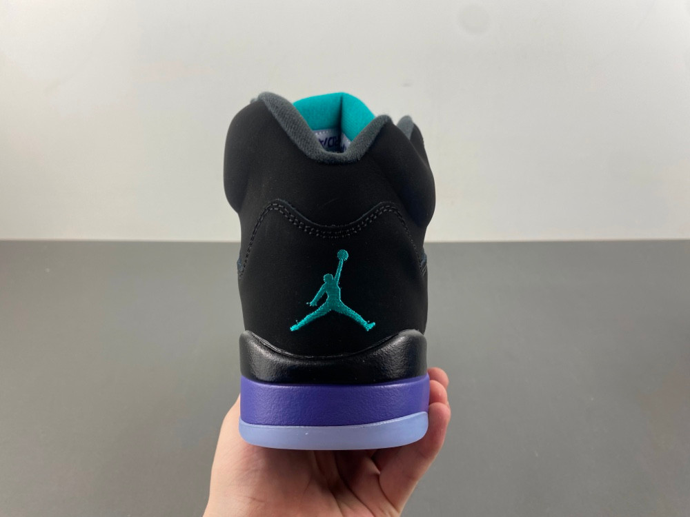 12 Pair - Jordan 5 Retro 'Black Grape