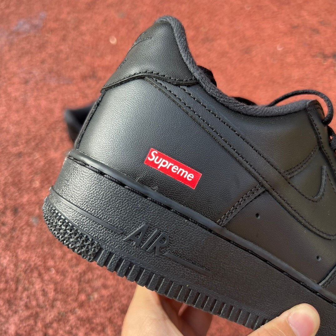 12 Pair - Air Force 1 X Supreme Black