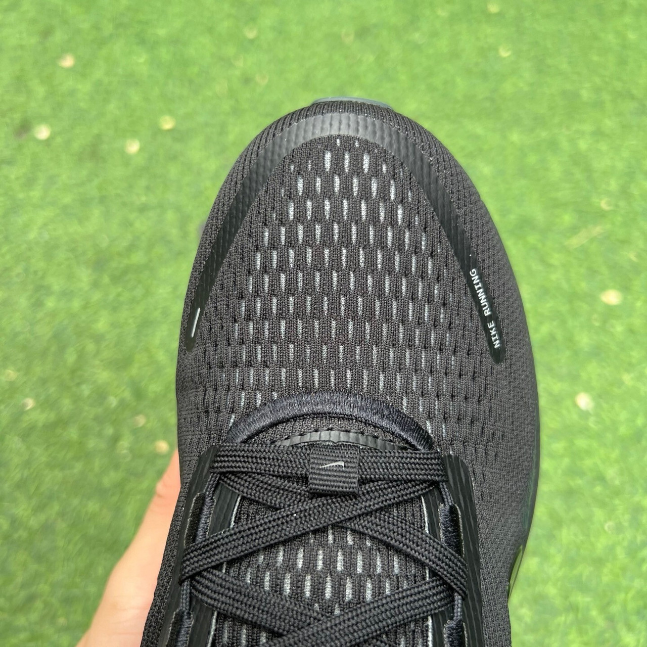 12 Pair - Nike Vomero Black Zoom Air