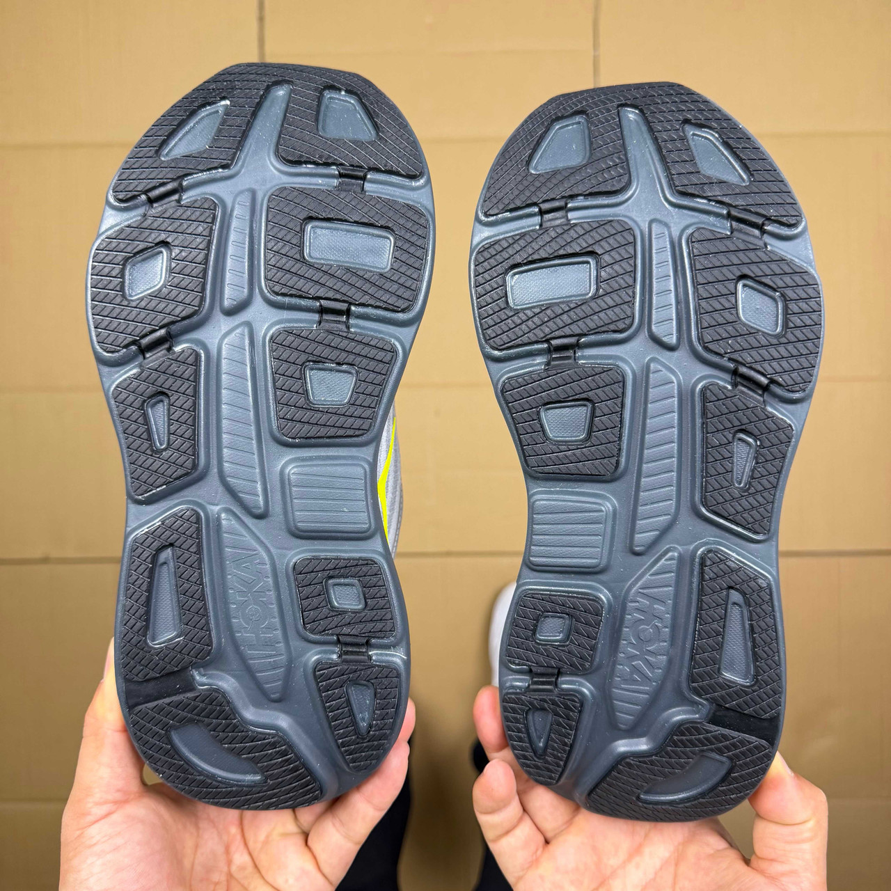 12 Pair HOKA Bondi 9 Stardust Outer Orbit