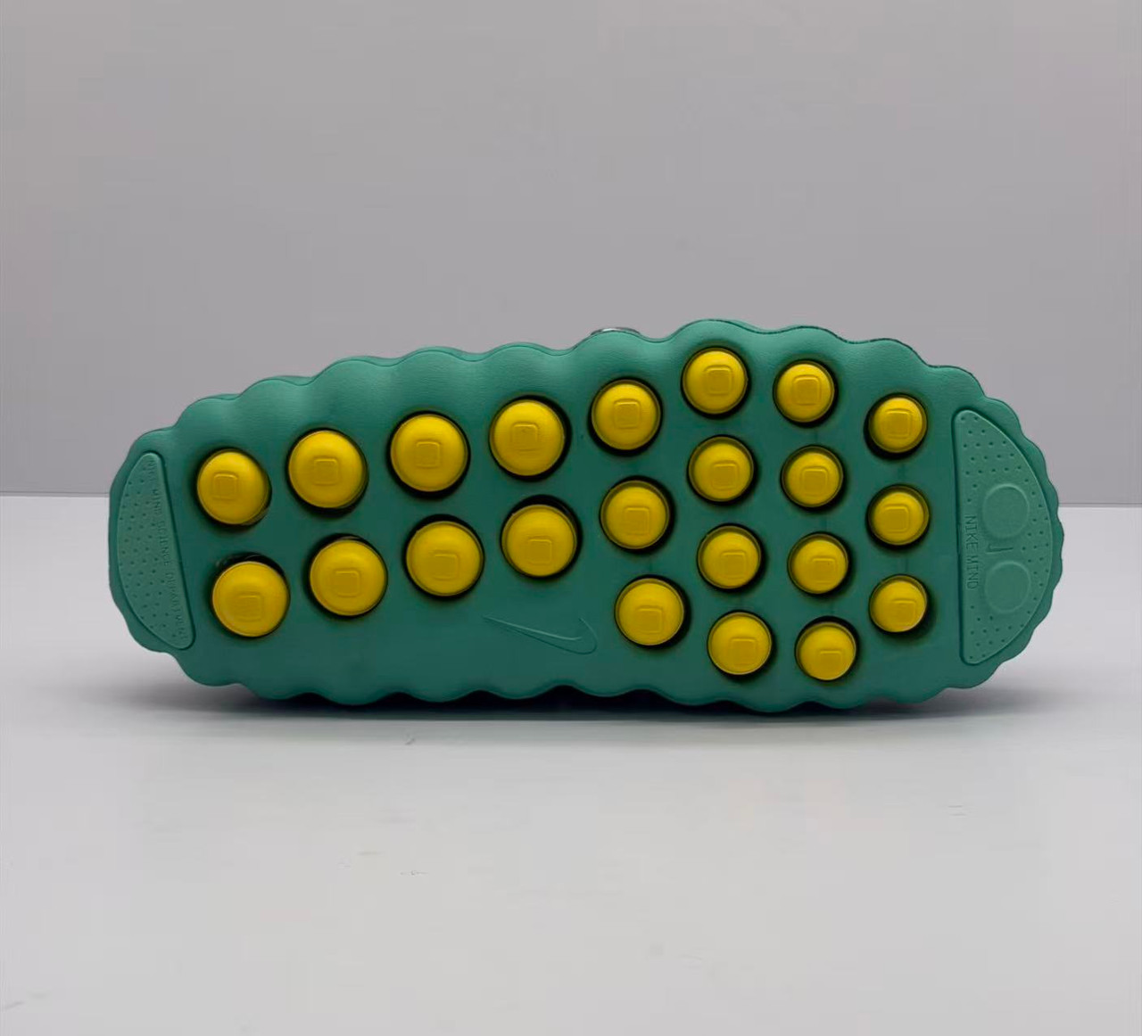 Nike Mind 001 Green