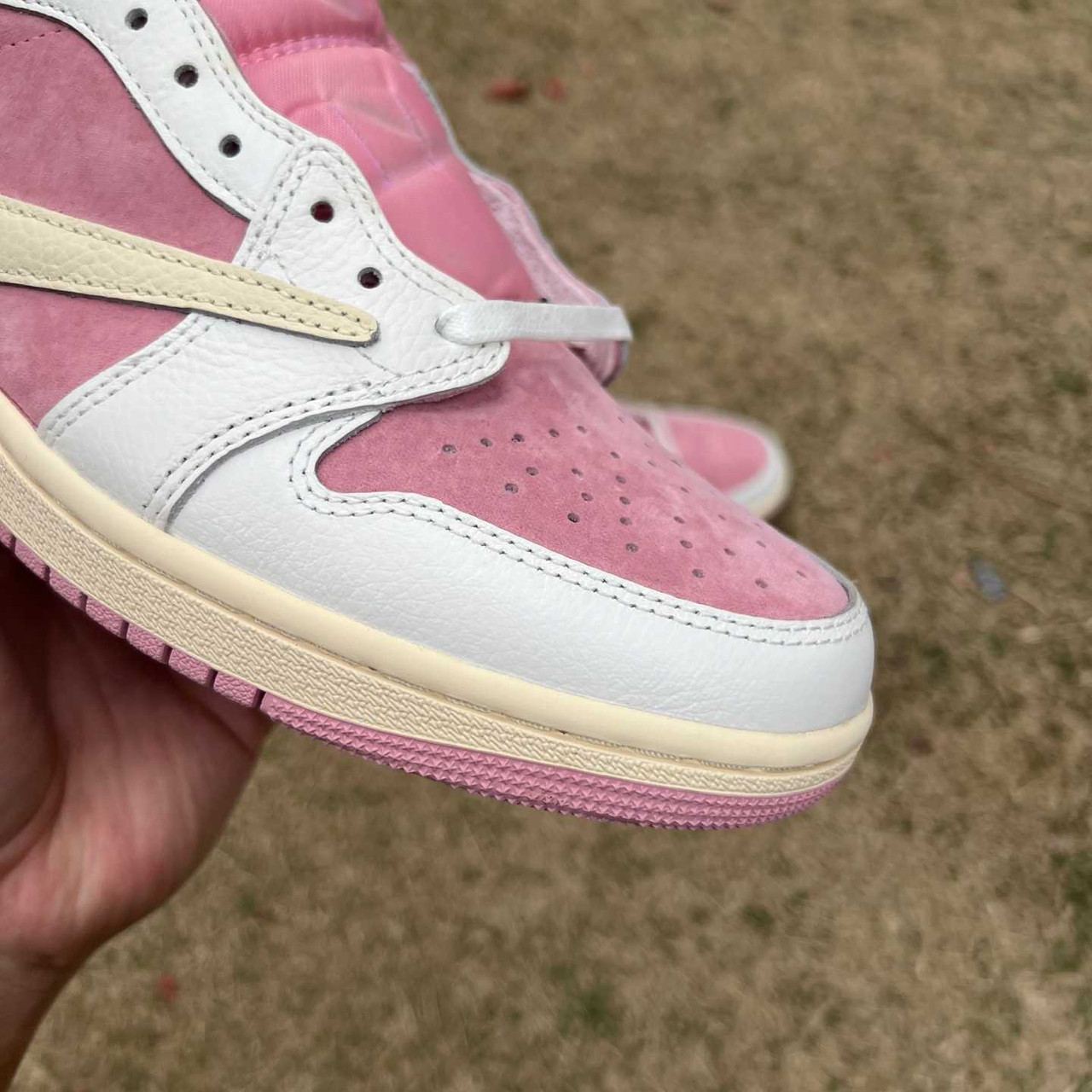 12 Pair - Jordan 1 Retro Low OG SP Travis Scott Shy Pink