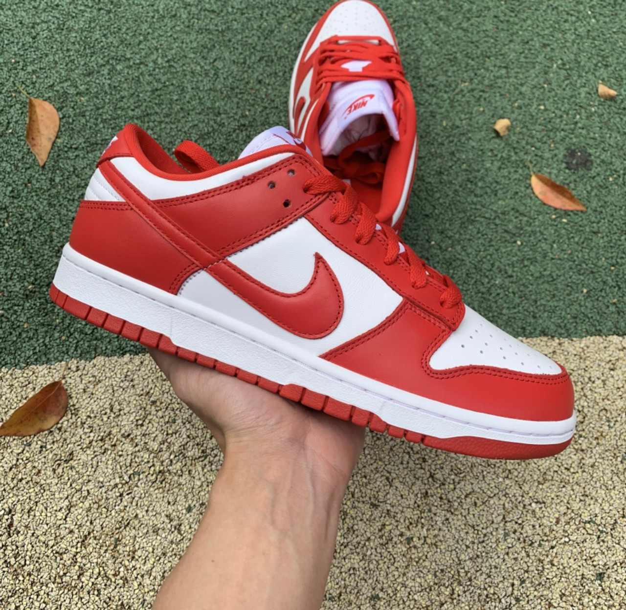 安い豊富な26.5 NIKE DUNK LOW 2020 University red スニーカー