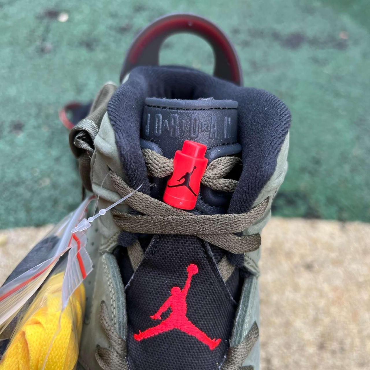 12 Pair -  Jordan 6 Retro X Travis Scott Olive
