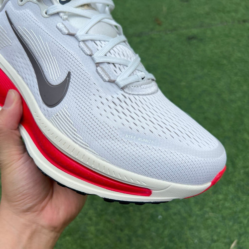 12 Pair - Nike Vomero Zoom Air