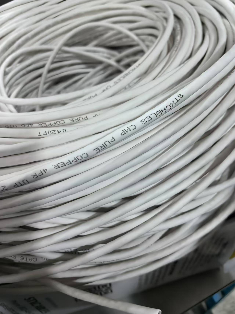 Pack Of 10 Cat6 Plenum 100% pure Copper 550MHZ Network Cable | Blue & White