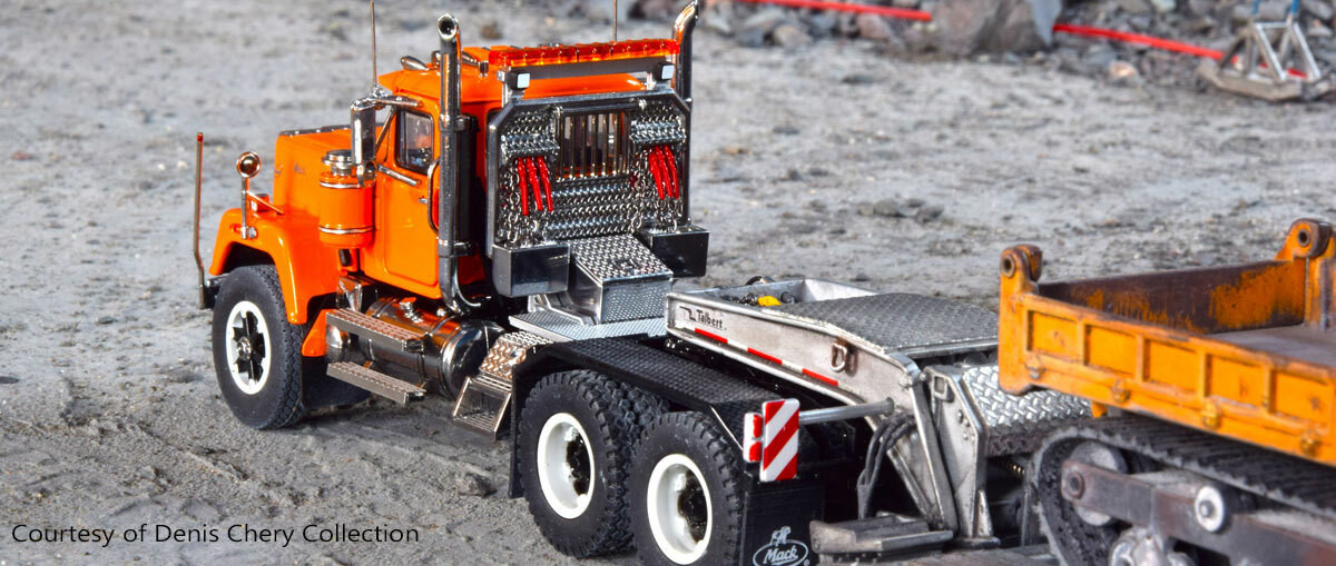 Heavy Haul Replicas Mack Superliner Heavy Spec Tandem Axle Tractor
