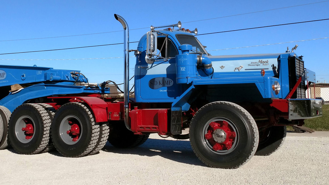 Heavy Haul Replicas Sid Kamp Trucking 1964 Mack B-81 tandem