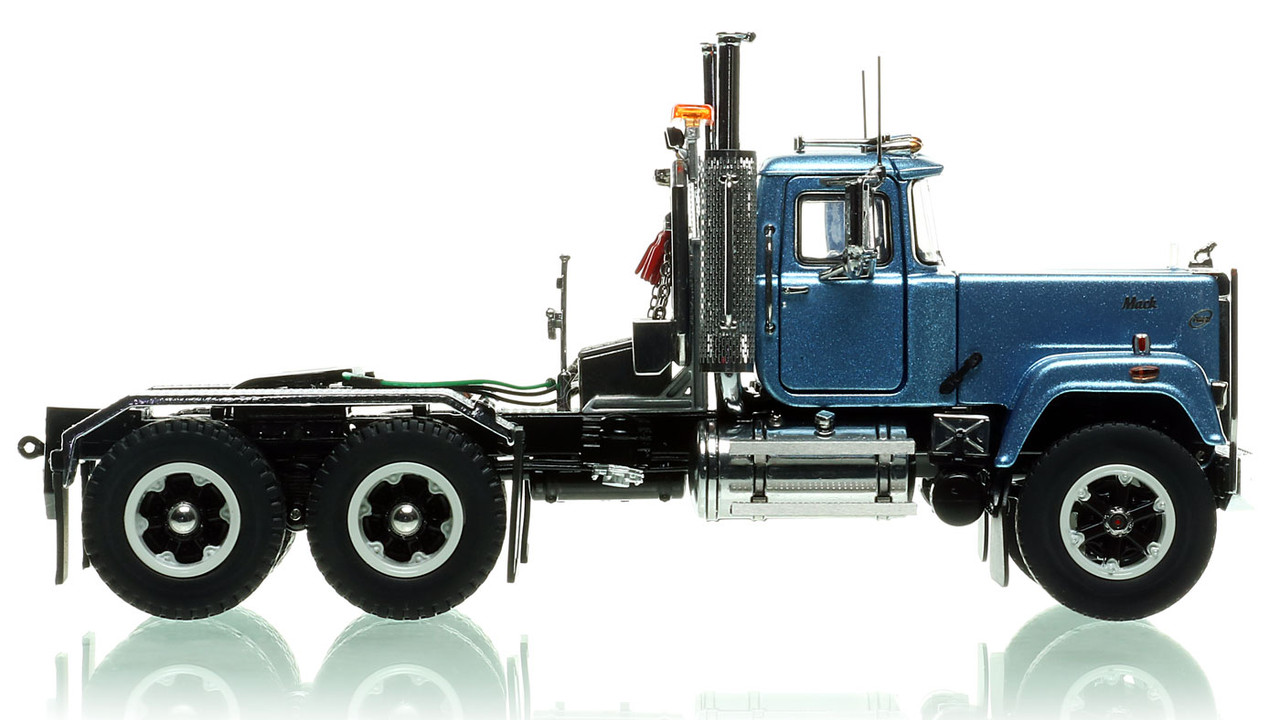 Mack Superliner Heavy Spec Tandem Axle Tractor - Metallic Light Blue