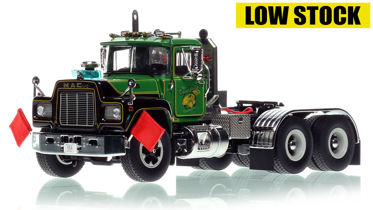 Heavy Haul Replicas Damigella Collection Mack R600 tandem axle tractor