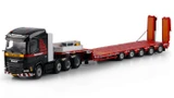 1:50 Scale Diecast Model of Mammoet DAF XG 8x4 with 5 axle Nooteboom Manoovr