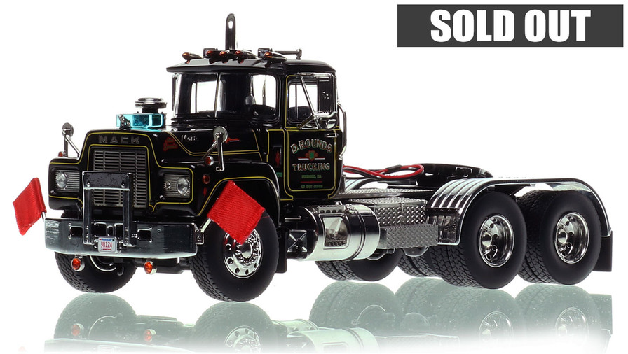 1:50 scale model of D. Rounds Trucking 1988 Mack R688