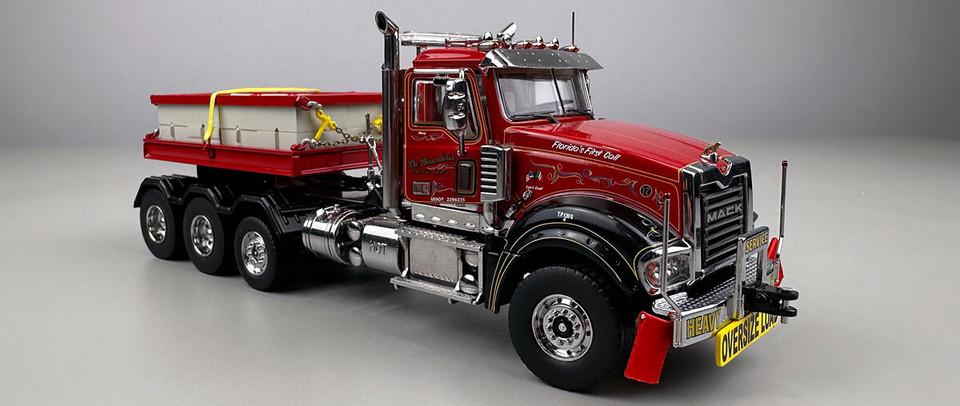 Heavy Haul Replicas DeBerardinis Heavy Haul 2017 Mack Titan 17 Tri