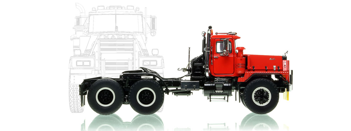 Heavy Haul Replicas 1:50 scale Mack RD800