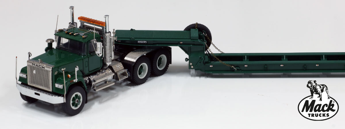 1:50 scale diecast model of  Mack Superliner Heavy Spec Tandem Axle Tractor - Green over Black