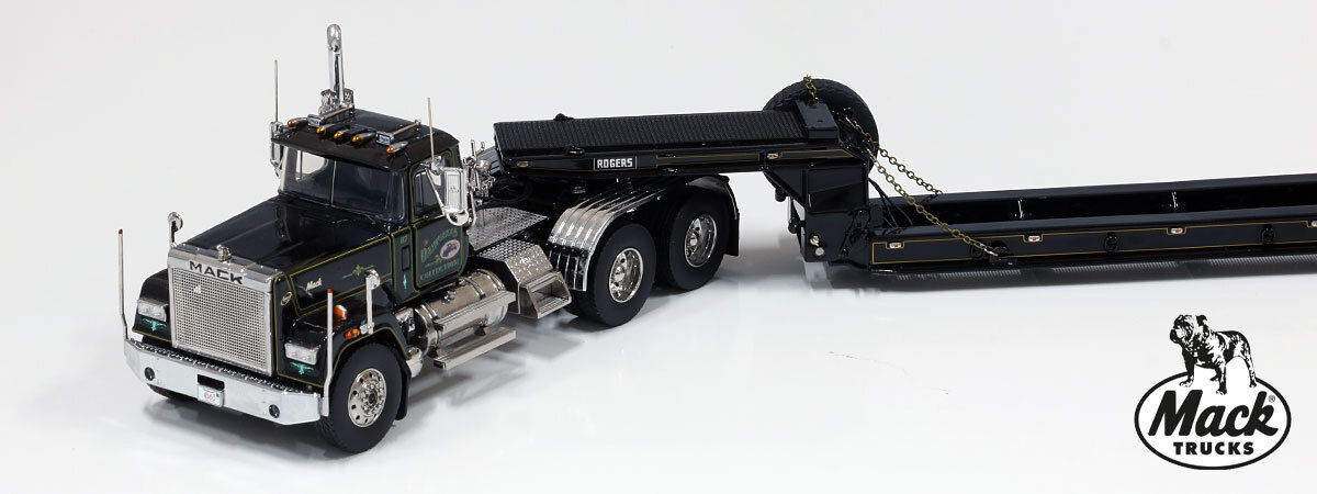 1:50 scale diecast model of Damigella Collection 1986 Mack Superliner Tandem Axle Tractor