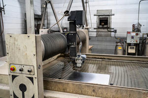 DLT Trading’s Formula for Long Term Success in Knife Retail