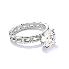 Platinum Round Engagement Ring with a Classic 4 Prong 16 Link Setting