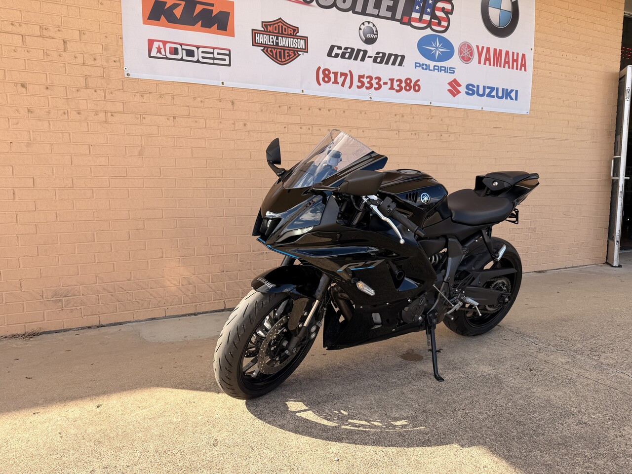 2022 Yamaha YZF-R7 – 689cc Supersport Motorcycle for Sale