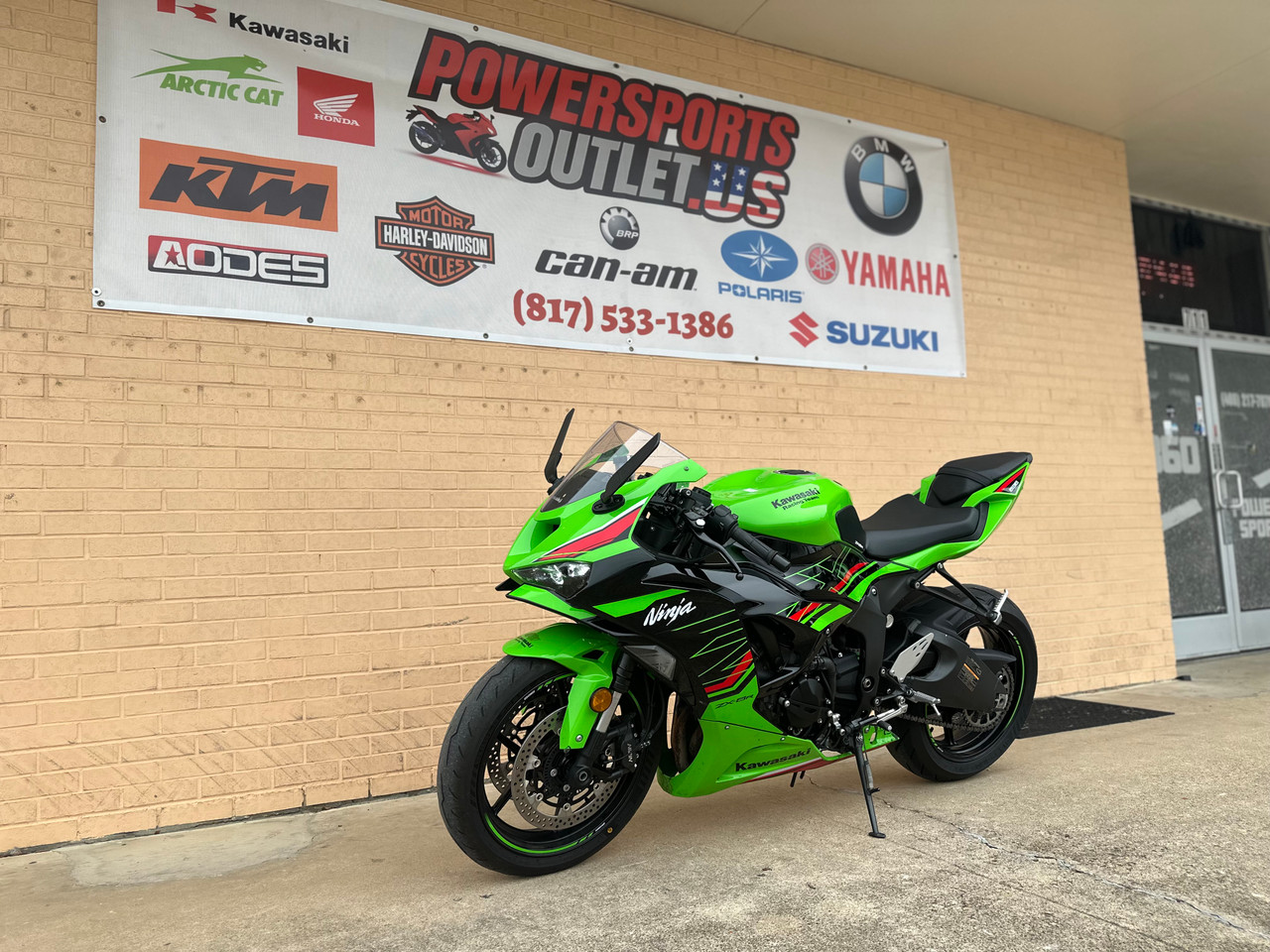 2024 Kawasaki Ninja ZX-6R KRT | 636cc Supersport Bike
