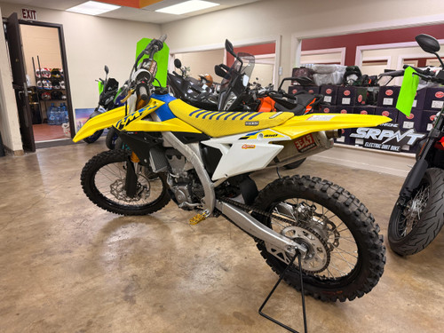 Pre-Owned 2023 Suzuki RM-Z450M3 – 450cc 4-Stroke Motocross Dirt Bike