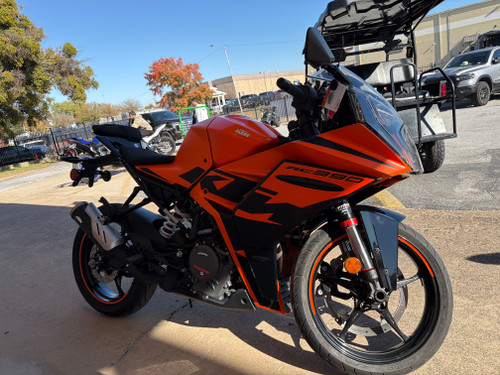 Pre-Owned 2022 KTM RC 390 – 373cc Sport Bike with Track-Inspired Performance & Aggressive Aerodynamic Styling