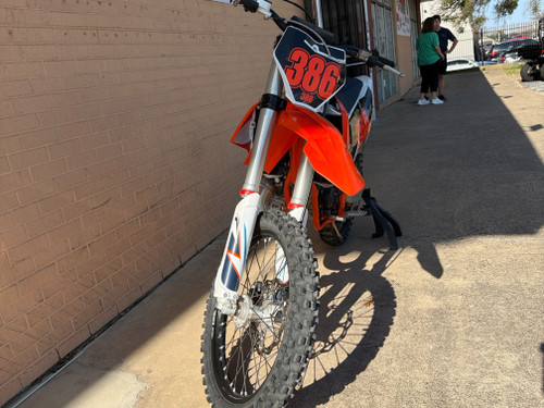 Pre-Owned 2022 KTM 125 SX – Lightweight High-Performance 2-Stroke Motocross Bike