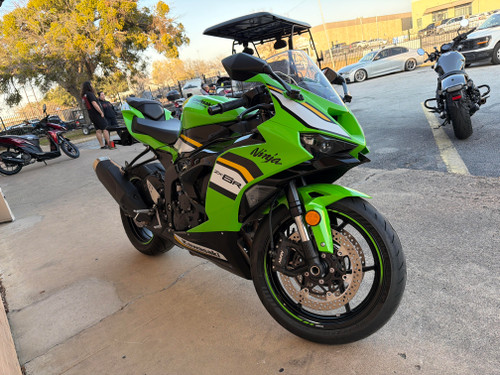 Pre-Owned 2025 Kawasaki ZX-6R KRT Edition (ZX636KSFAL) – 636cc Supersport Motorcycle