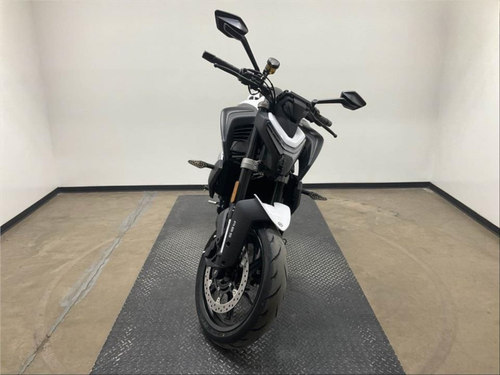 Pre-Owned 2024 CFMOTO 450NK – 450cc Street / Naked Motorcycle