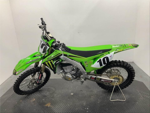 Pre-Owned 2023 Kawasaki KX450 Motocross Dirt Bike 449cc Fuel Injected