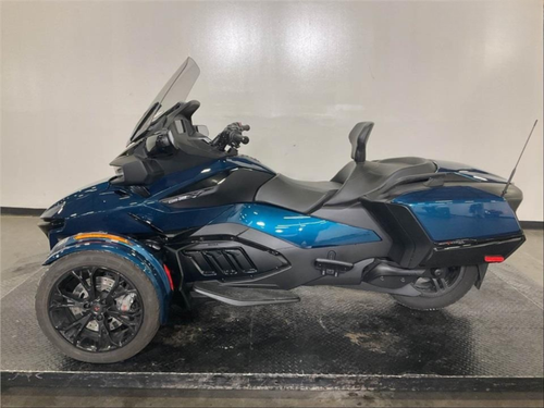 Pre-Owned 2022 Can-Am Spyder RT SE6 Touring Trike – 1330cc 6-Speed Automatic