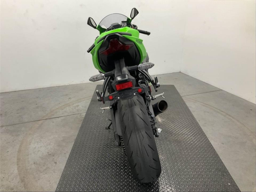 Pre-Owned 2025 Kawasaki Ninja ZX-6R KRT (ABS) – 636cc Supersport Motorcycle