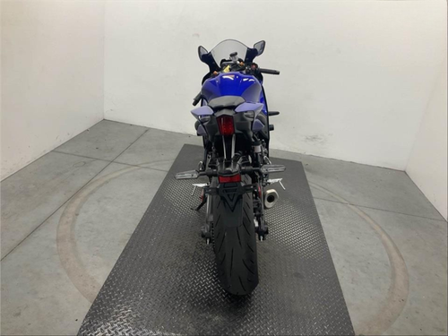 Pre-Owned 2024 Yamaha YZF-R7 – 689cc Supersport Motorcycle with ABS