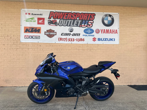 Pre-Owned 2024 Yamaha YZF-R7 – 689cc Supersport Motorcycle with ABS