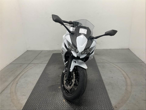 Pre-Owned 2020 Kawasaki Ninja 650 – 649cc Sport Motorcycle with ABS & TFT Display