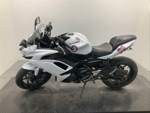 Pre-Owned 2020 Kawasaki Ninja 650 – 649cc Sport Motorcycle with ABS & TFT Display