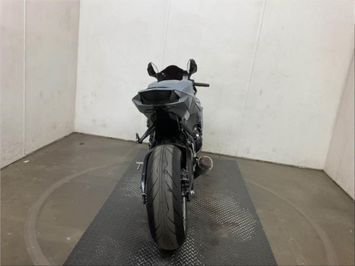 Pre-Owned 2021 Honda CBR1000RA (ABS) for Sale – 1000cc High-Performance Superbike