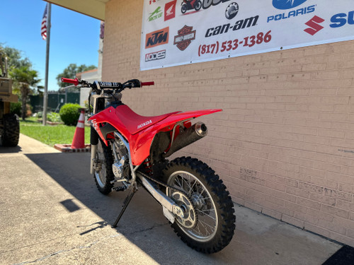 Pre-Owned 2025 HONDA CRF250F – 249cc Trail Dirt Bike | Electric Start