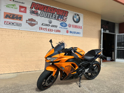 Pre-Owned 2025 Kawasaki Ninja 650 ABS – 649cc Sport Motorcycle with TFT Display