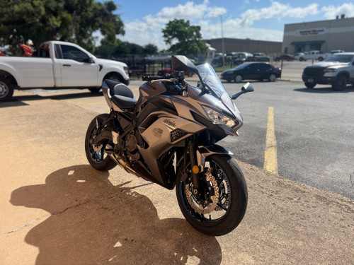 2021 Kawasaki Ninja 650 EX650NMFNL – Specs, Features & Review