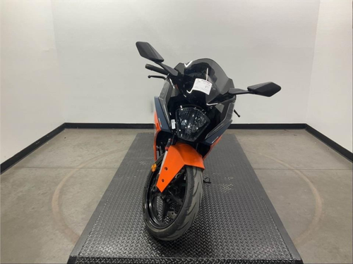 Pre-Owned 2024 KTM RC 390 – 373cc Lightweight Supersport Motorcycle