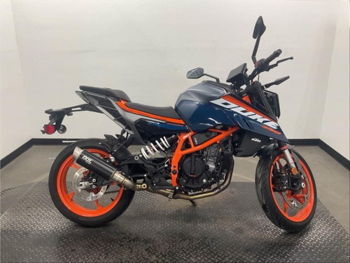 Pre-Owned 2024 KTM 390 Duke – 399cc Naked Sport Motorcycle