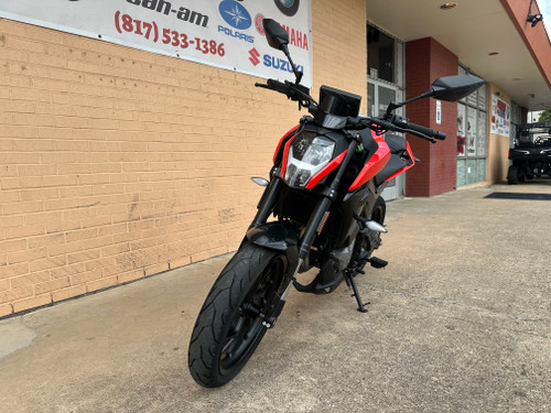 Pre-Owned 2025 CFMOTO 300NK – 292cc Naked Sport Motorcycle