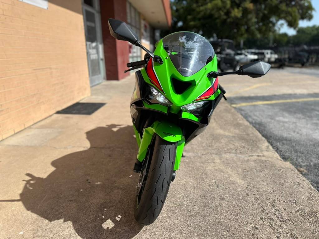 2024 Kawasaki Ninja ZX-6R KRT ABS – 636cc Supersport Motorcycle