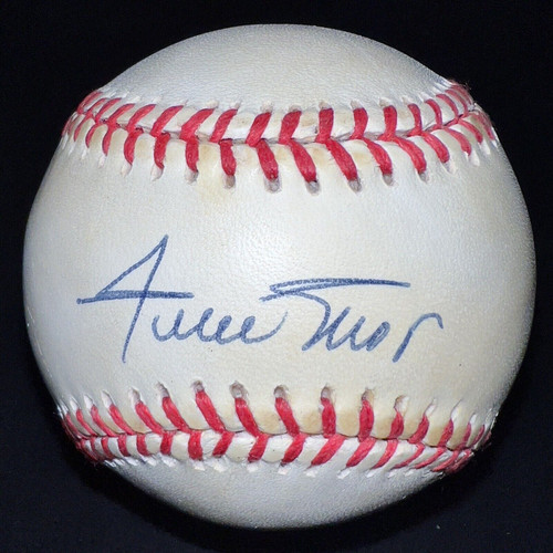 Willie Mays Signed ONL Baseball JSA Graded 8 #YY52733