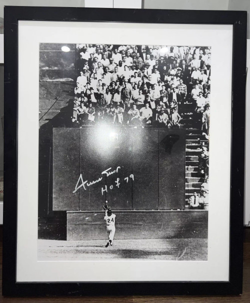 Willie Mays “The Catch” HOF 79 Signed 16x20 Photograph Super Rare! JSA LOA