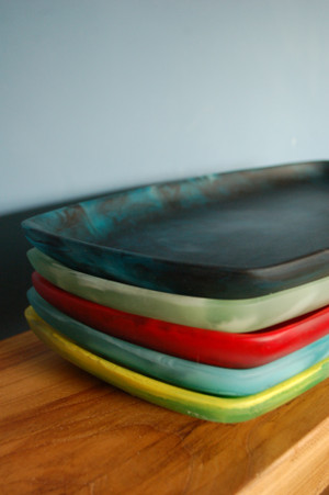 Large Rounded Edge Resin Tray Large Rounded Edge Resin Tray