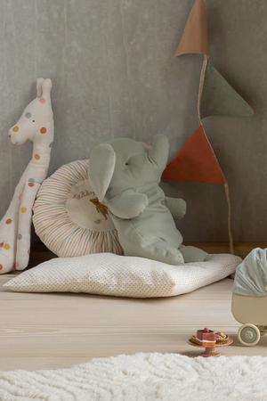 Safari Elephant Medium - Iron Grey